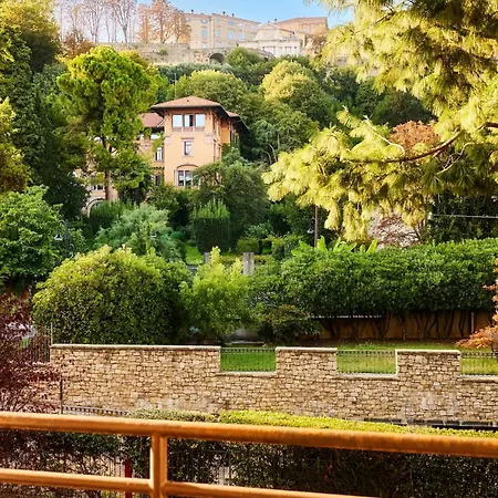 Apartamento 100m Dalla Funicolare Di Citta Alta- 10 Ospiti *